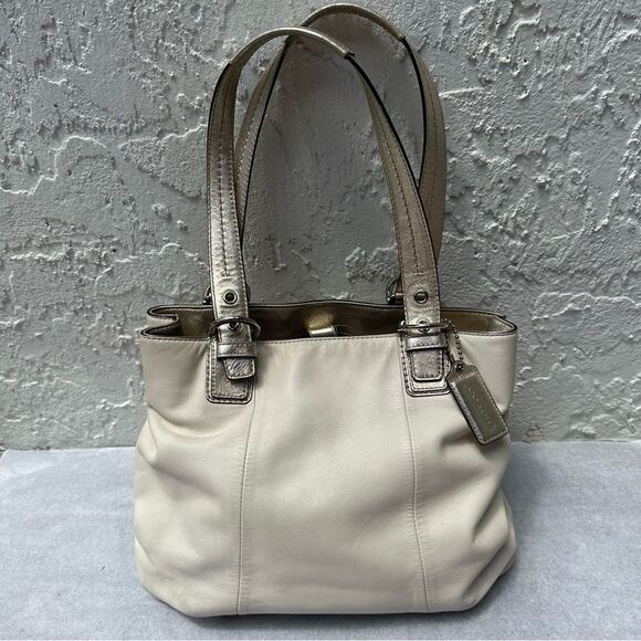 COACH Tote Bag Purse North South Soho Leather Cream Gold 11X14 - Picture 1 of 15